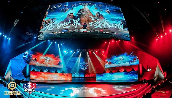 中实现逆转 中实现逆转